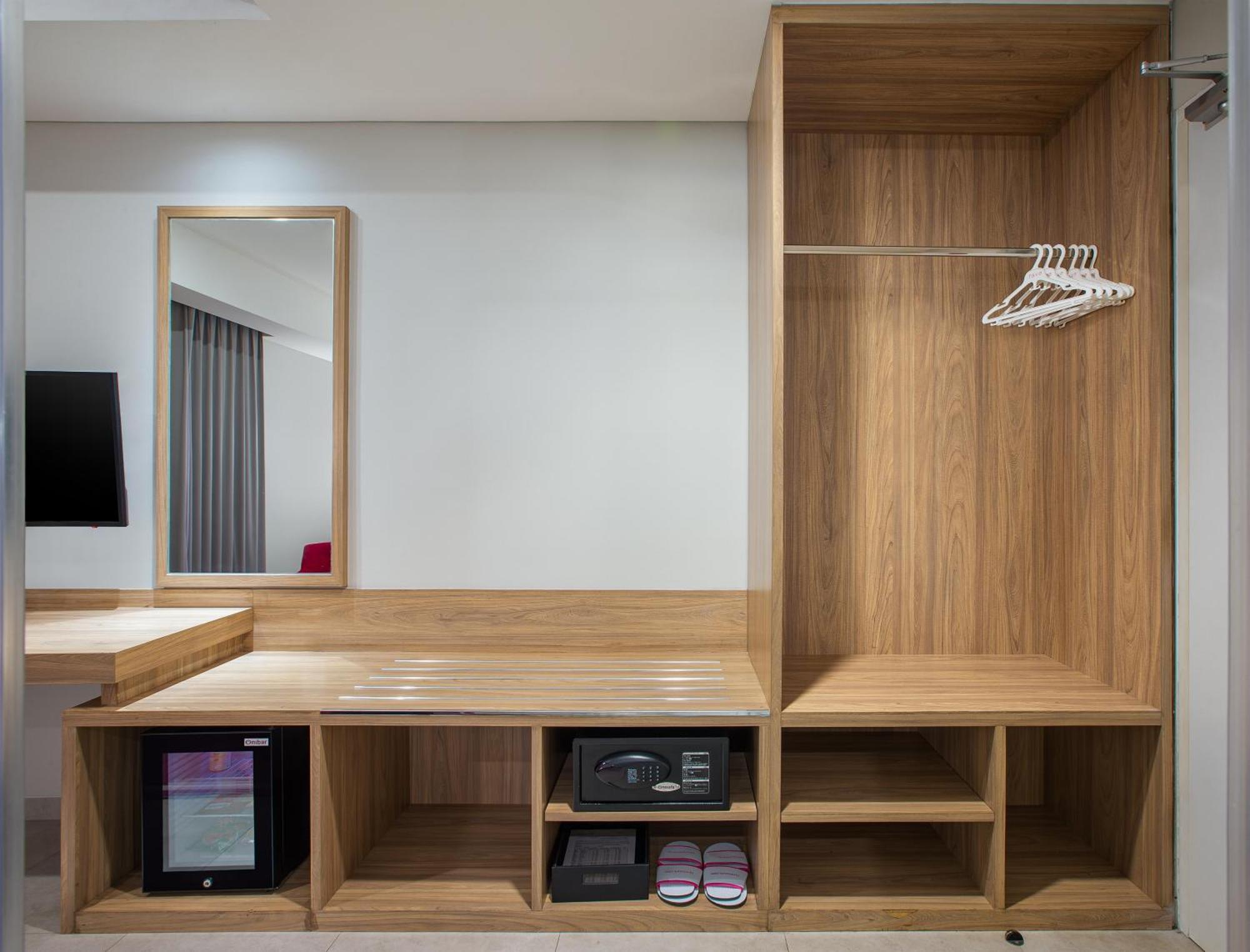 Favehotel Sidoarjo Exterior photo